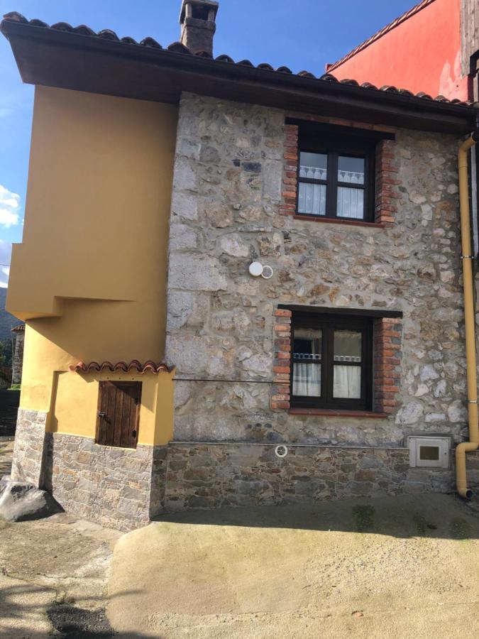 Vivienda Vacacional El Navariegu 1 Villanueva de Pria Bagian luar foto