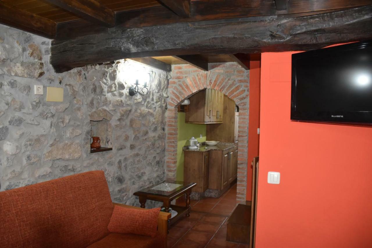 Vivienda Vacacional El Navariegu 1 Villanueva de Pria Bagian luar foto