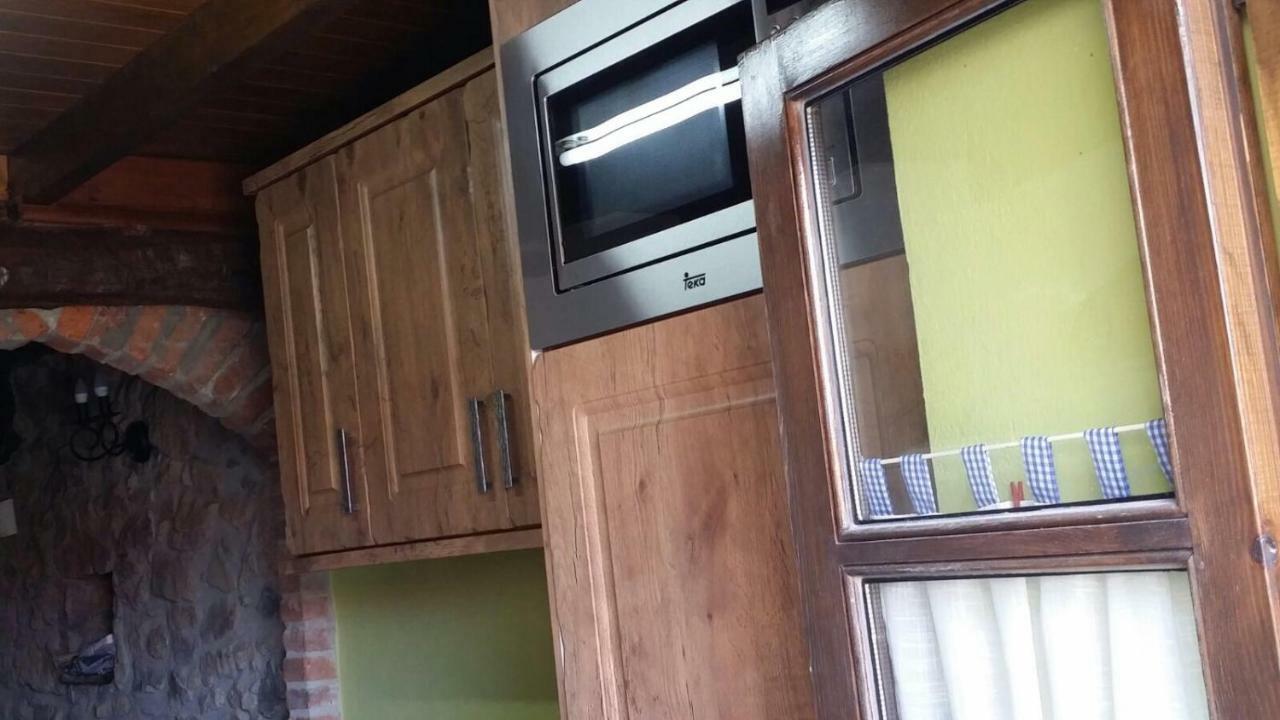Vivienda Vacacional El Navariegu 1 Villanueva de Pria Bagian luar foto